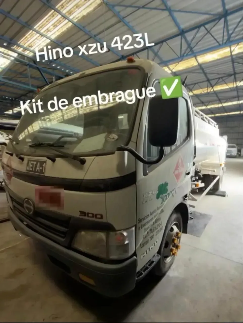 Camión Hino XZU 425L serie 300 en cambio de kit de embrague - mecánico a domicilio en Peñalolén DRAUTOMOTRIZ