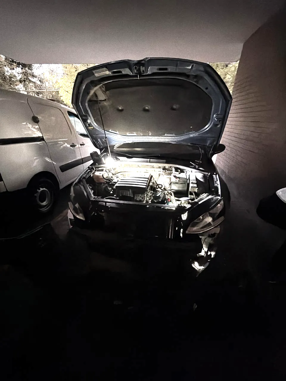 Volkswagen Golf tras cambio de radiador - taller mecánico en Peñalolén DRAUTOMOTRIZ
